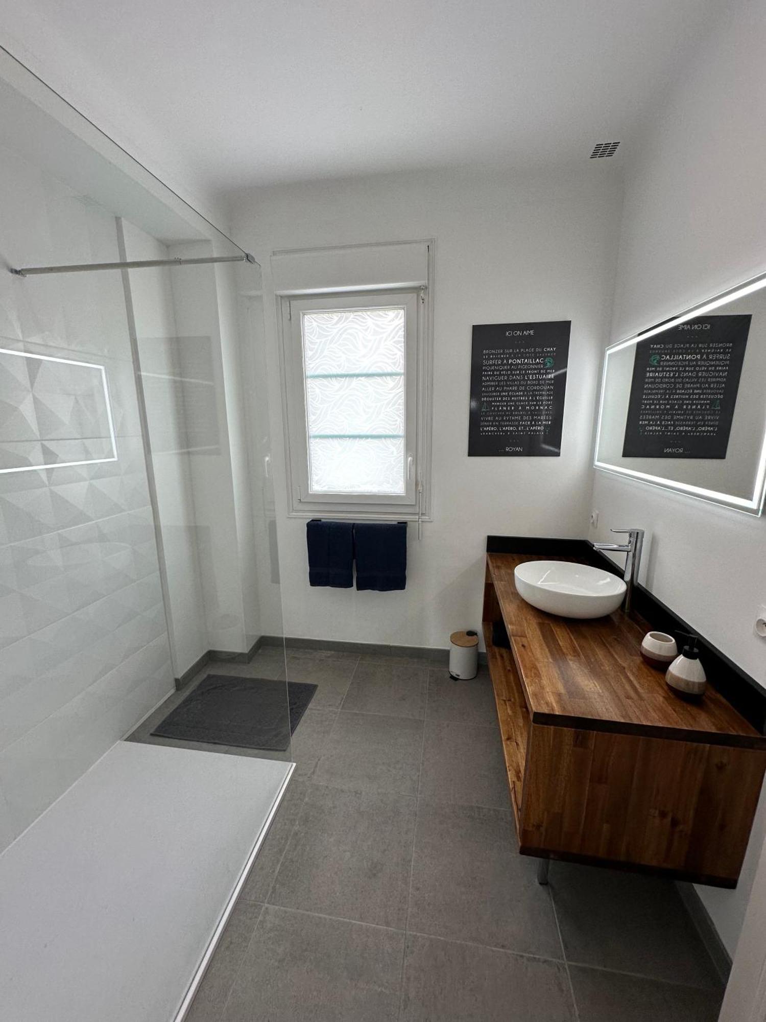Appartement Avec Balcons Vue Mer A Pontaillac Royan Luaran gambar